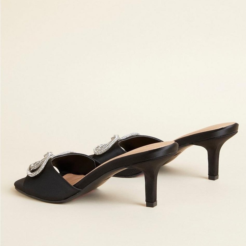 New with tags TORRID Rhinestone Bow Mule (WW) Size:7.5 👡 - Picture 3 of 14